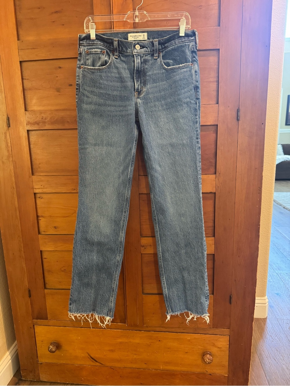 Abercrombie & Fitch The '90s Straight Mid Rise Jeans - Size 28/6R